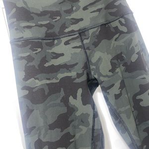 Lululemon Align Green Camo 27”